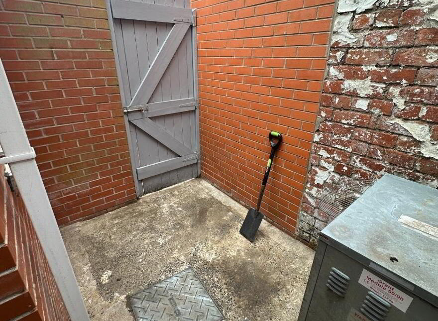 68 Sandymount Street, Stranmillis, Belfast, BT9 5DQ