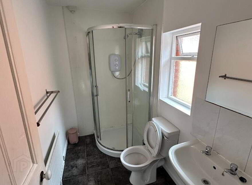 68 Sandymount Street, Stranmillis, Belfast, BT9 5DQ