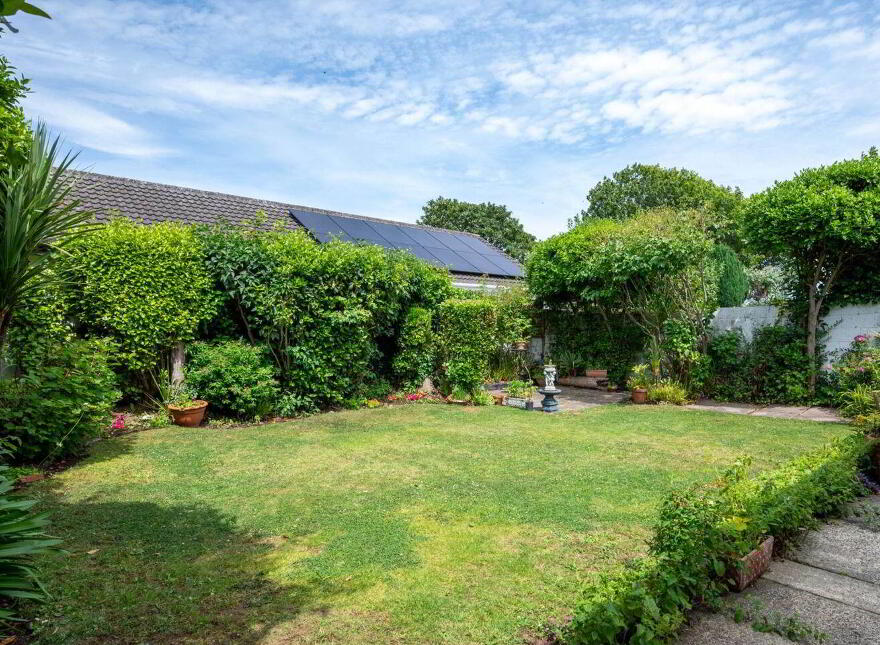 2 Lambay Court, Coast Road, Malahide, K36RY86