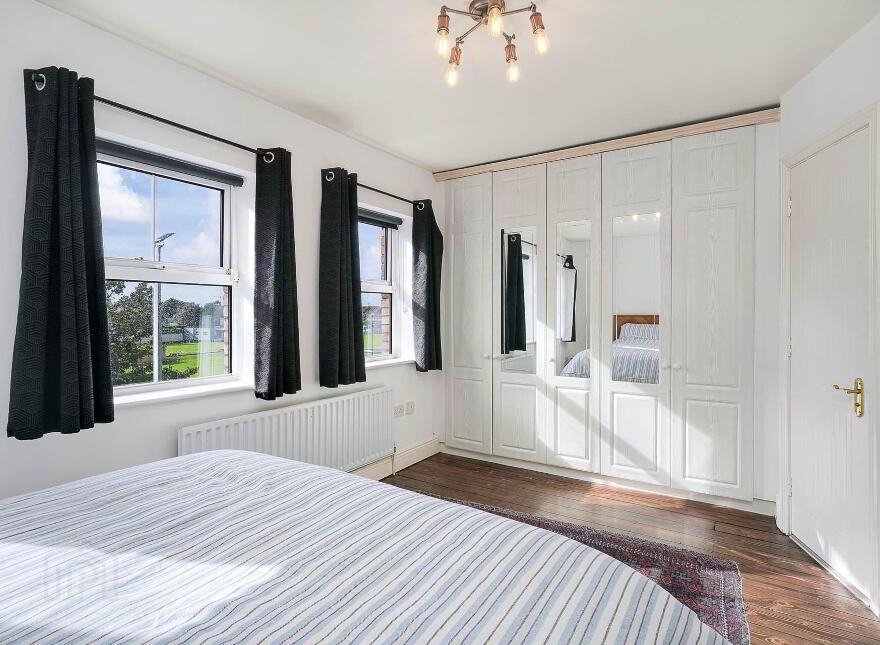 66 Radcliffe Hall, Saint John`s Road, Sandymount, Dublin, D04W2V4