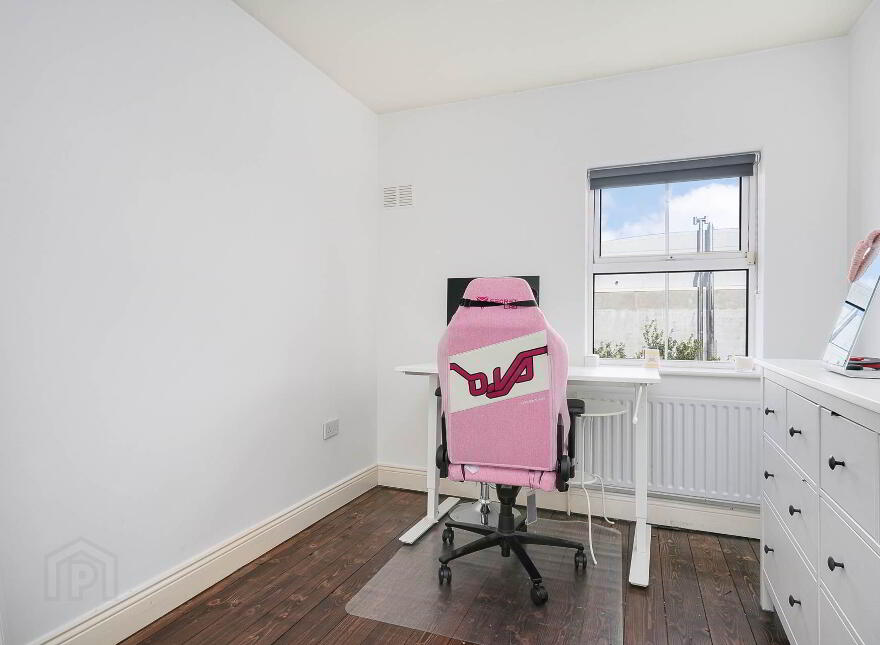 66 Radcliffe Hall, Saint John`s Road, Sandymount, Dublin, D04W2V4