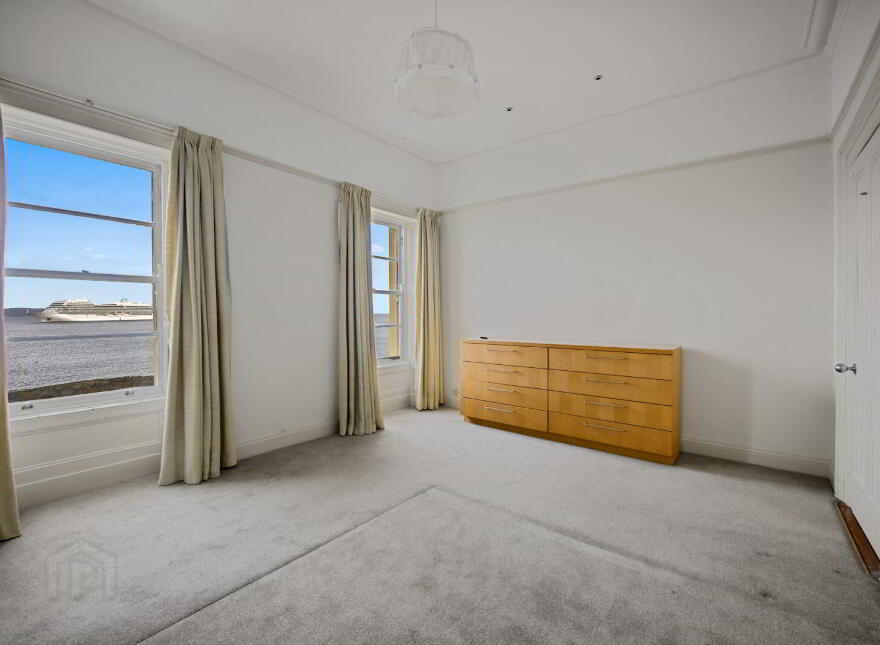 118 Seacliff Road, Bangor, BT20 5EZ