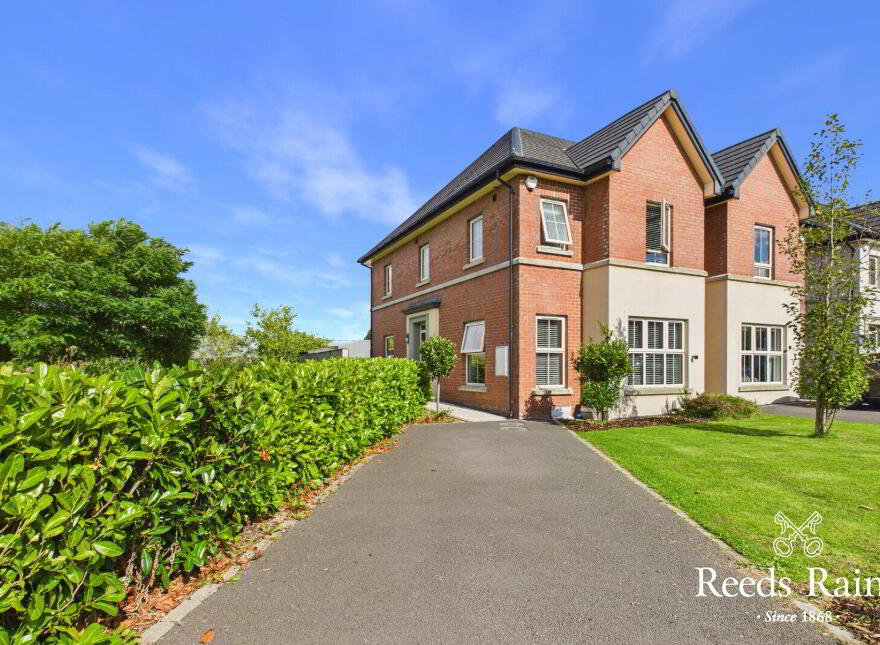 14 Lynn Hall Lane, Bangor, BT19 1GX