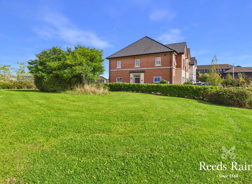 14 Lynn Hall Lane, Bangor, BT19 1GX