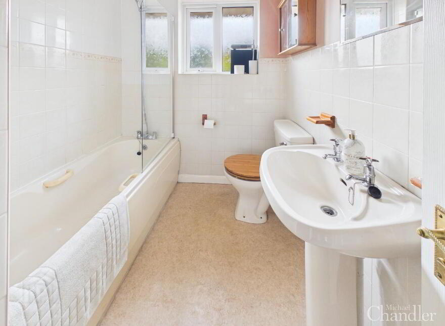 16 Ardmore Avenue, Belfast, BT7 3HD