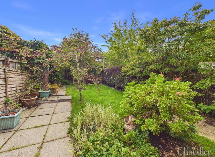16 Ardmore Avenue, Belfast, BT7 3HD