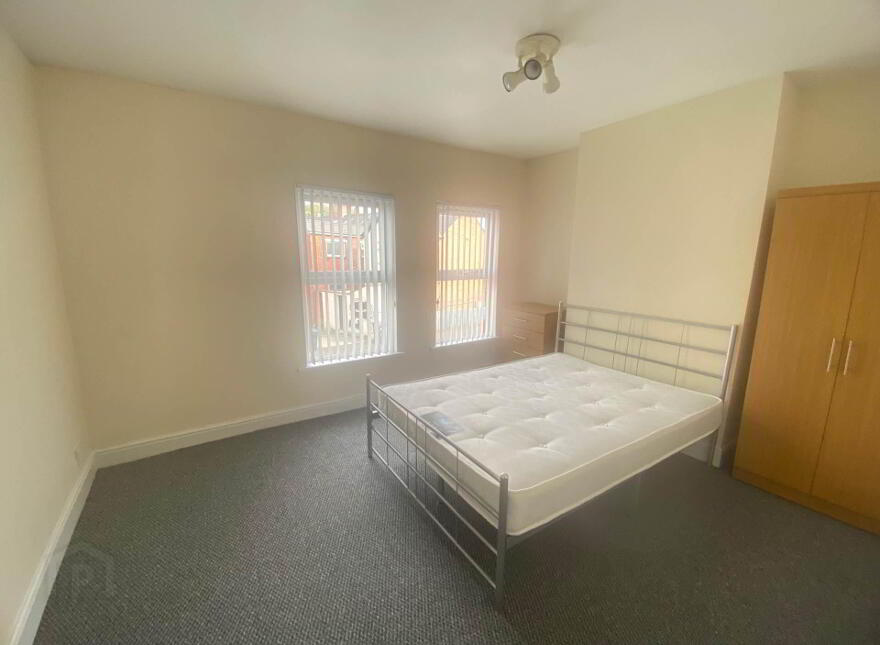 25 Rosebery Road, Belfast, BT6 8JA