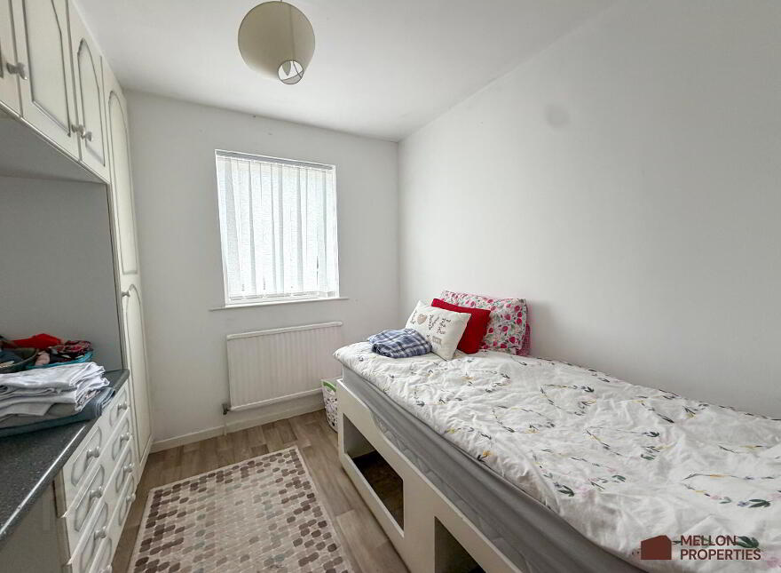 74 Shandon Park, Omagh, BT78 5AZ