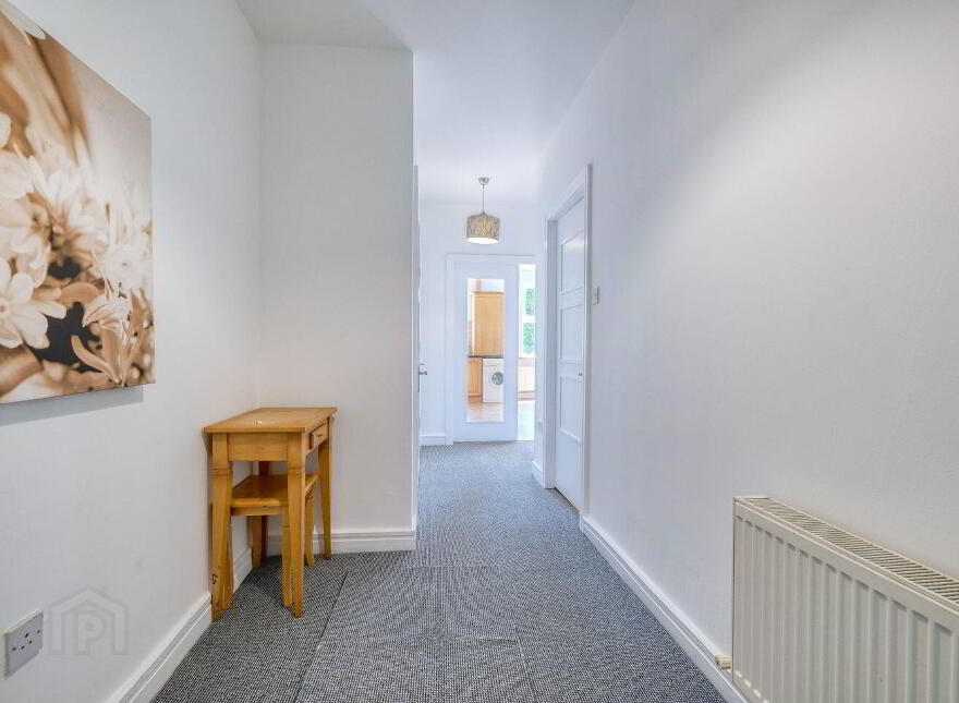 12 Saint Albans, Battery Road, N39E934
