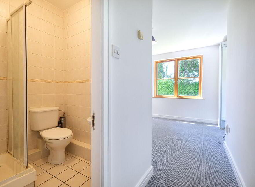 12 Saint Albans, Battery Road, N39E934