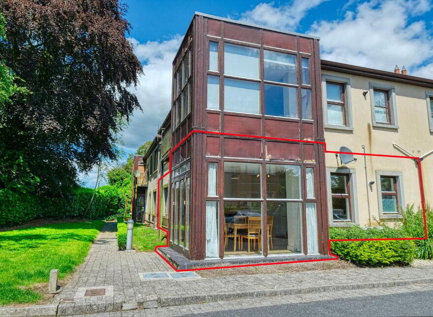 12 Saint Albans, Battery Road, N39E934