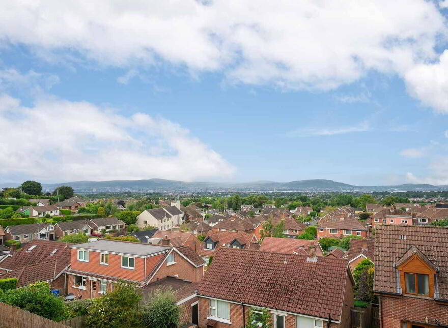 13 Elsmere Heights, Belfast, BT5 7TN