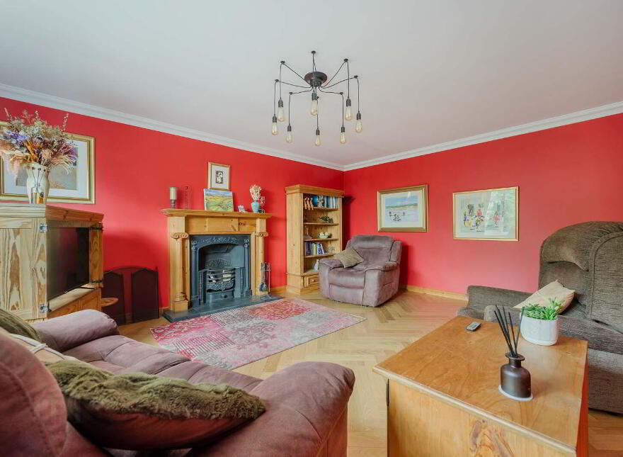 13 Elsmere Heights, Belfast, BT5 7TN