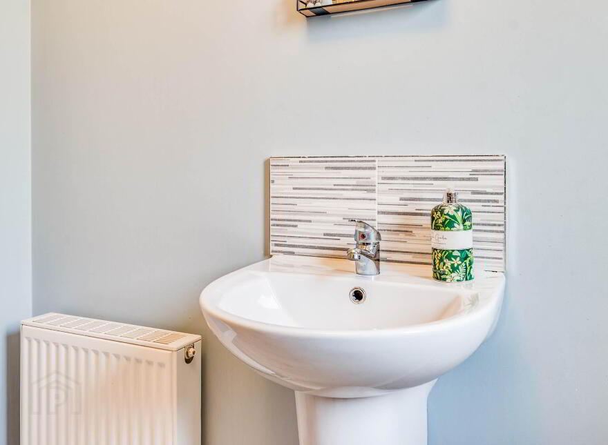 29 Ballyveigh Avenue, Antrim, BT41 2GX