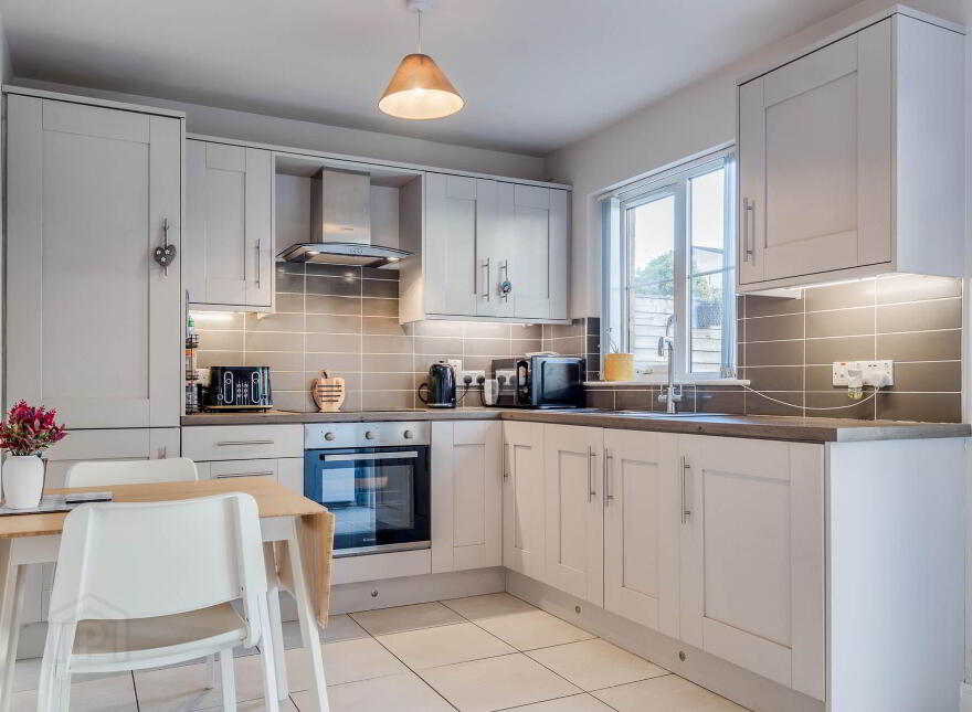 29 Ballyveigh Avenue, Antrim, BT41 2GX