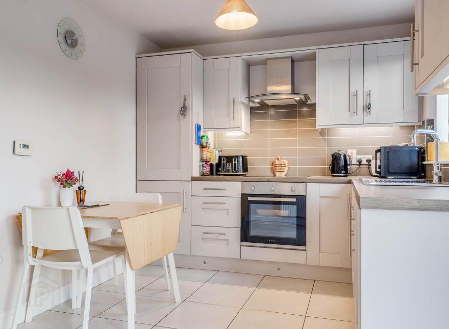 29 Ballyveigh Avenue, Antrim, BT41 2GX