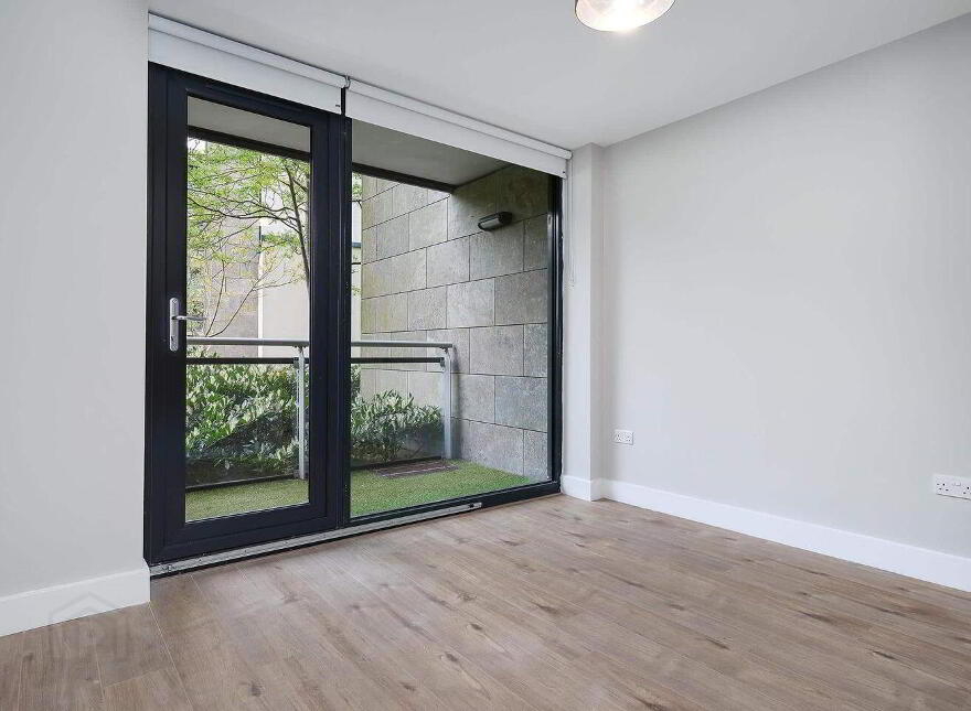 1 Virginia Hall, Tallaght, Tallaght, D24
