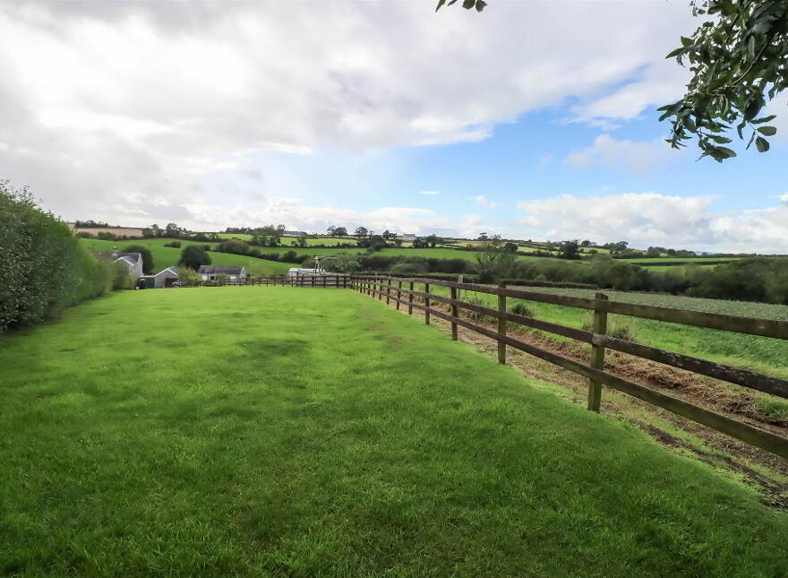 86 Gransha Road, Dundonald, Belfast, BT16 1XQ