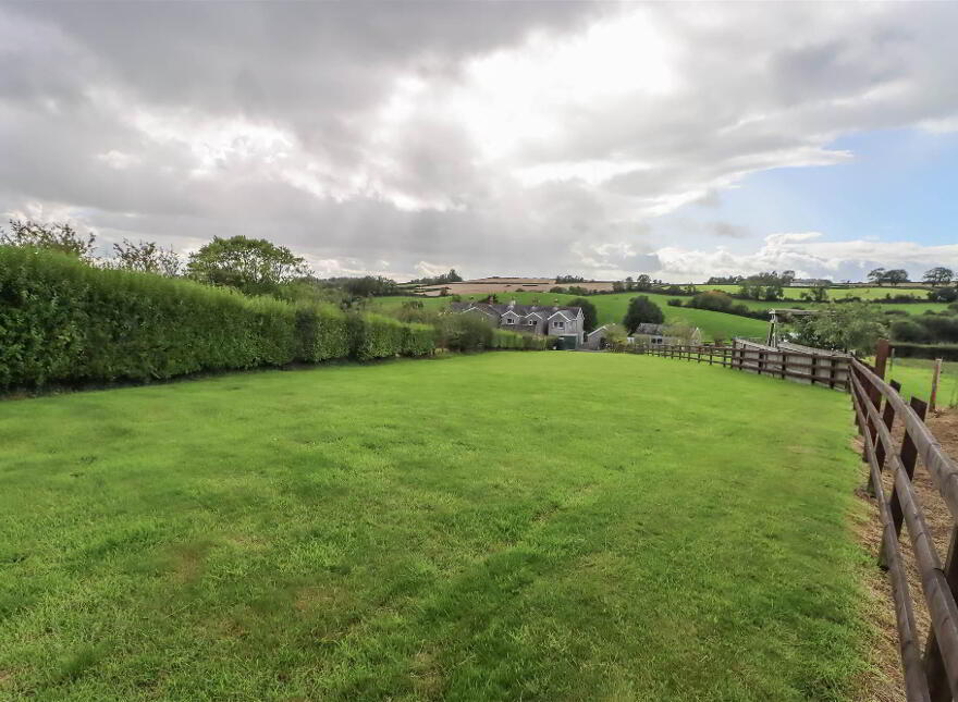 86 Gransha Road, Dundonald, Belfast, BT16 1XQ