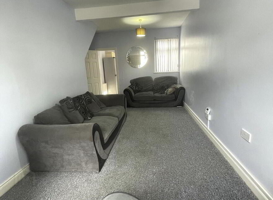 835 Crumlin Road, Belfast, BT14 8AA