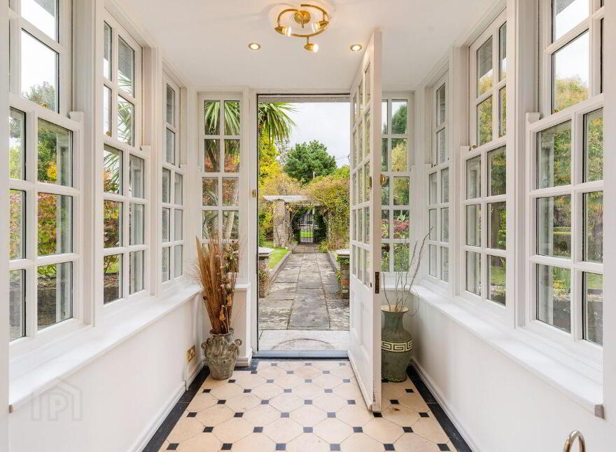 Washington House, Butterfield Avenue, Rathfarnham, Dublin 14, D14X9Y6