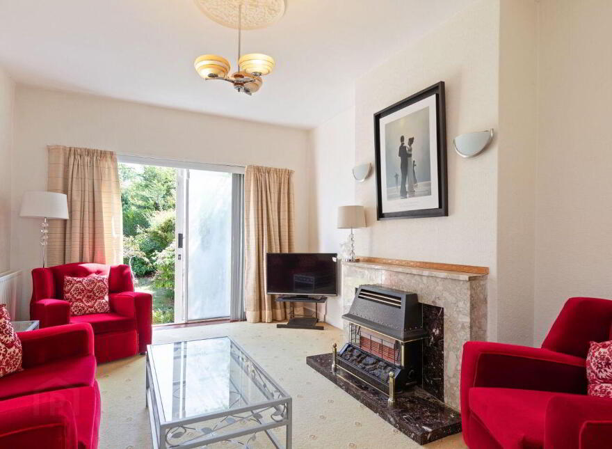 Santa Barbara, 19 Orchardstown Park, Rathfarnham, Dublin 14, D14W3X0