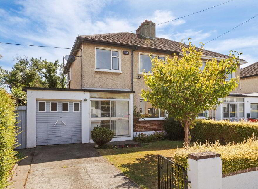 Santa Barbara, 19 Orchardstown Park, Rathfarnham, Dublin 14, D14W3X0