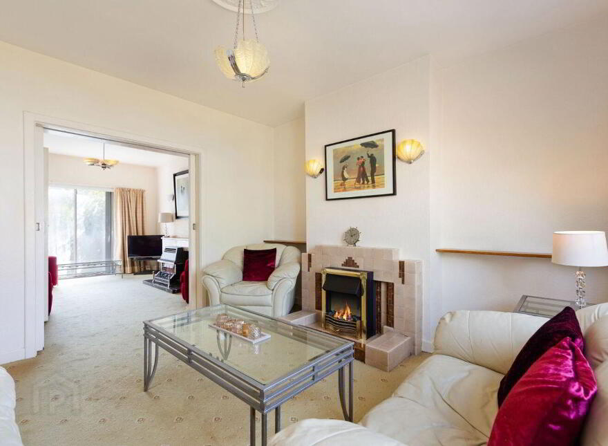 Santa Barbara, 19 Orchardstown Park, Rathfarnham, Dublin 14, D14W3X0
