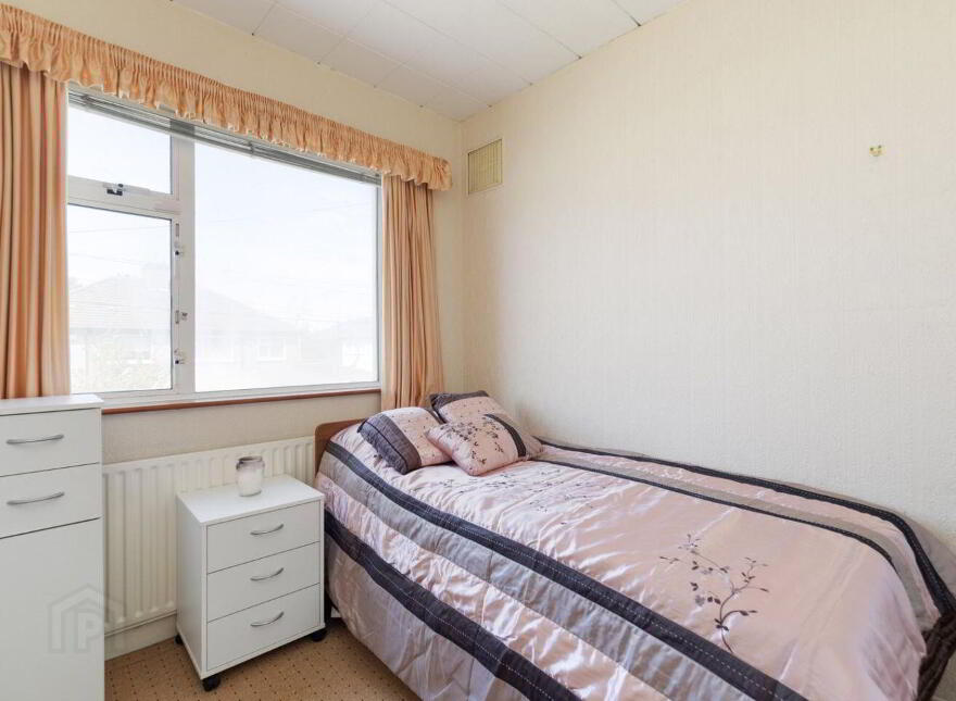 Santa Barbara, 19 Orchardstown Park, Rathfarnham, Dublin 14, D14W3X0