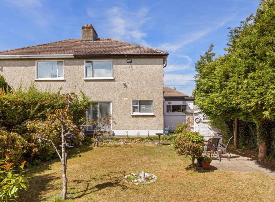 Santa Barbara, 19 Orchardstown Park, Rathfarnham, Dublin 14, D14W3X0