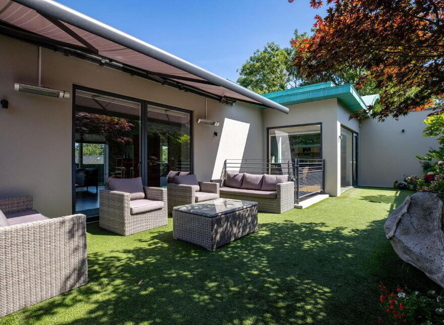 Carrick, Dodder Park Road, Rathfarnham, Dublin 14, D14FH22