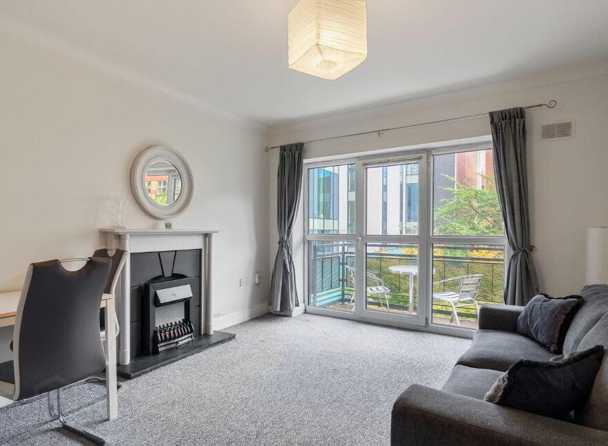 73 Windmill Lane Apartments, Grand Canal Dock, Dublin 2, D02XR22