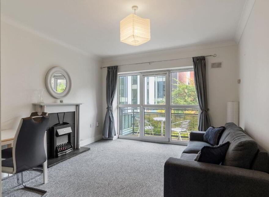 73 Windmill Lane Apartments, Grand Canal Dock, Dublin 2, D02XR22