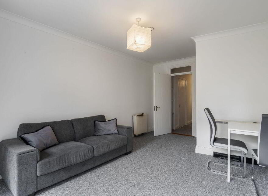 73 Windmill Lane Apartments, Grand Canal Dock, Dublin 2, D02XR22