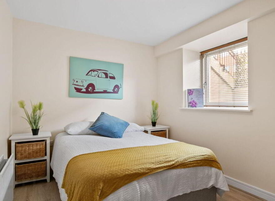 2 Hogan Square, Hogan Place, Dublin 2, D02EF95