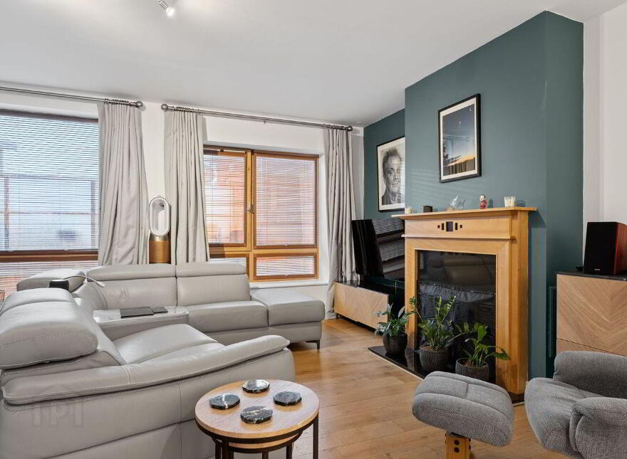 10 Symphony House, Adelaide Road, Dublin 2, D02VN22