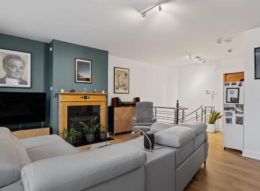 10 Symphony House, Adelaide Road, Dublin 2, D02VN22