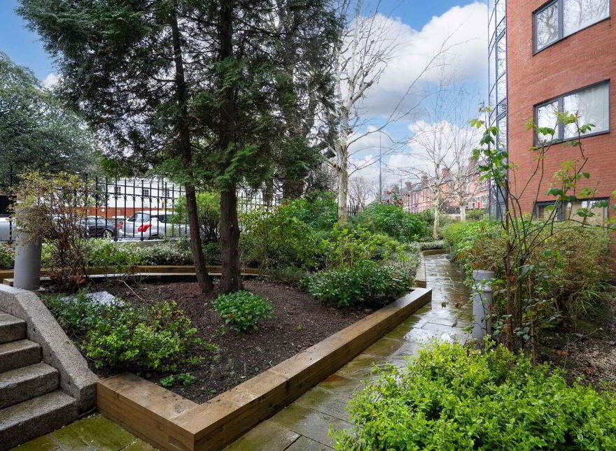 10 Symphony House, Adelaide Road, Dublin 2, D02VN22
