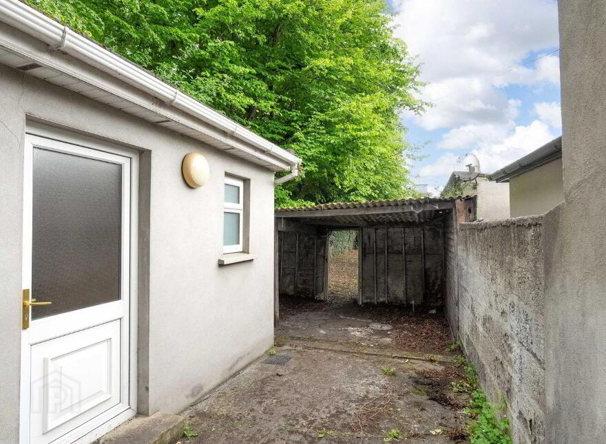 751 South Circular Road, Island Bridge, Dublin 8, D08Y9CW
