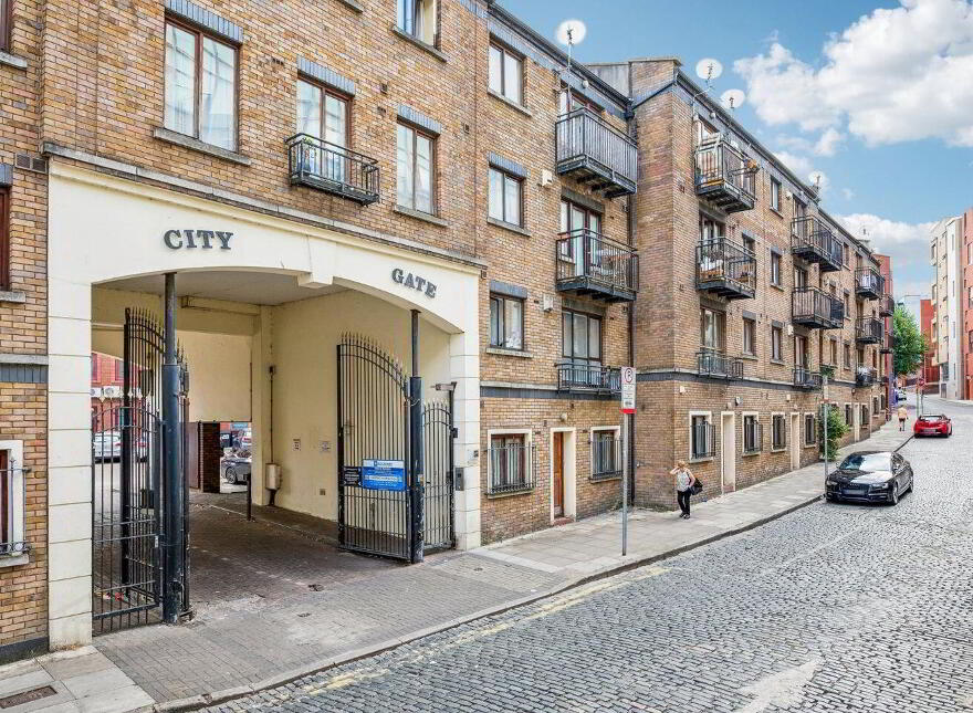 68 The Mizen, City Gate, Saint Augustines St, Dublin, D08NX88 photo