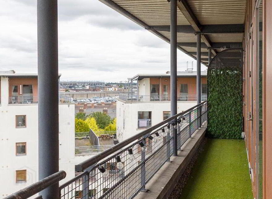 62 Beresford House, Custom House Square, IFSC, Ifsc, D01F1P0