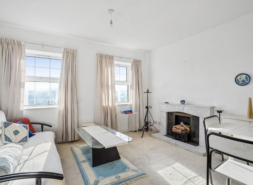 100 Custom Hall, Block, 3 Gardiner Street Lower, Dublin 1, D01K584