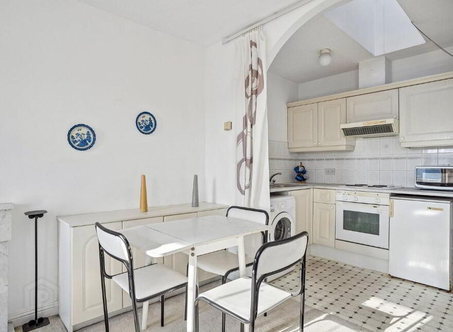 100 Custom Hall, Block, 3 Gardiner Street Lower, Dublin 1, D01K584