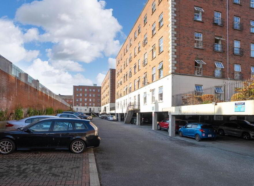 100 Custom Hall, Block, 3 Gardiner Street Lower, Dublin 1, D01K584