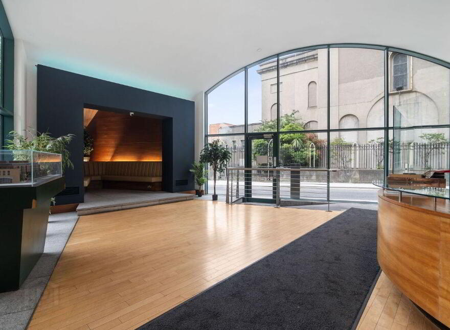 80 Adelaide Square, Whitefriar Street, Dublin 8, D08X317