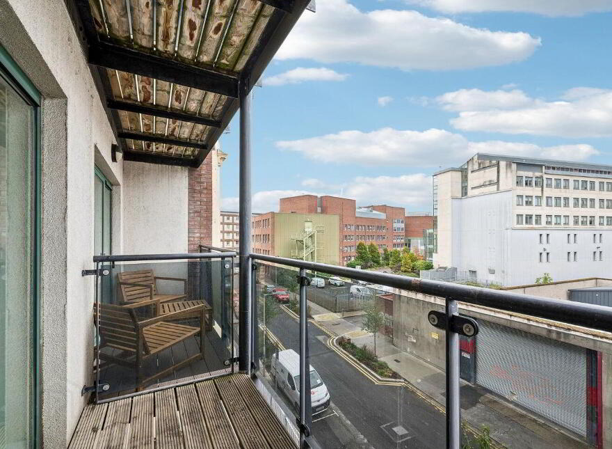 80 Adelaide Square, Whitefriar Street, Dublin 8, D08X317