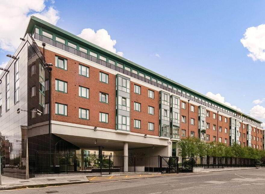 80 Adelaide Square, Whitefriar Street, Dublin 8, D08X317