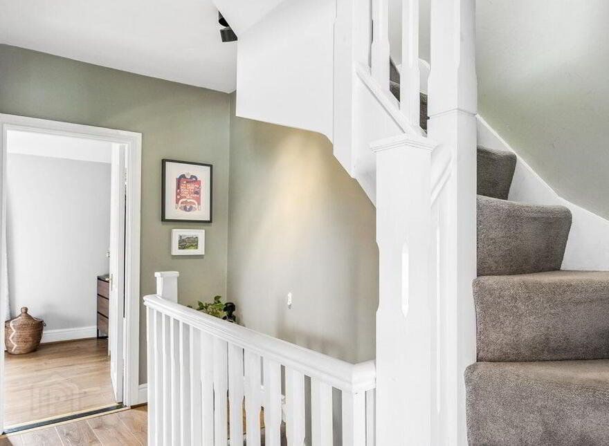1 Stewart Villas, Carlingford Parade, Dublin 2, D02YV99