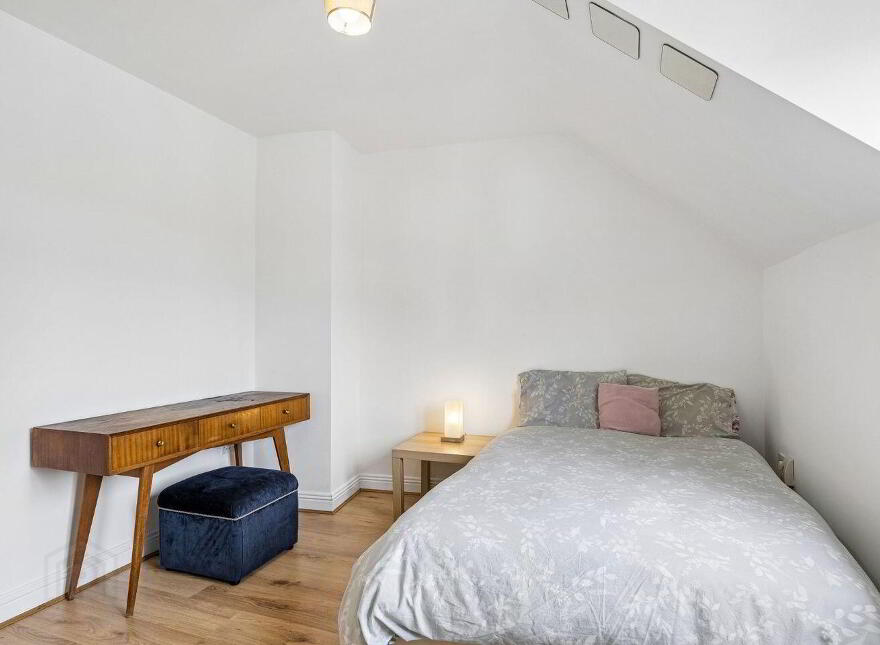 12 The Courtyard, Pleasants Street, South Circular Road, Dublin 8, D08F684