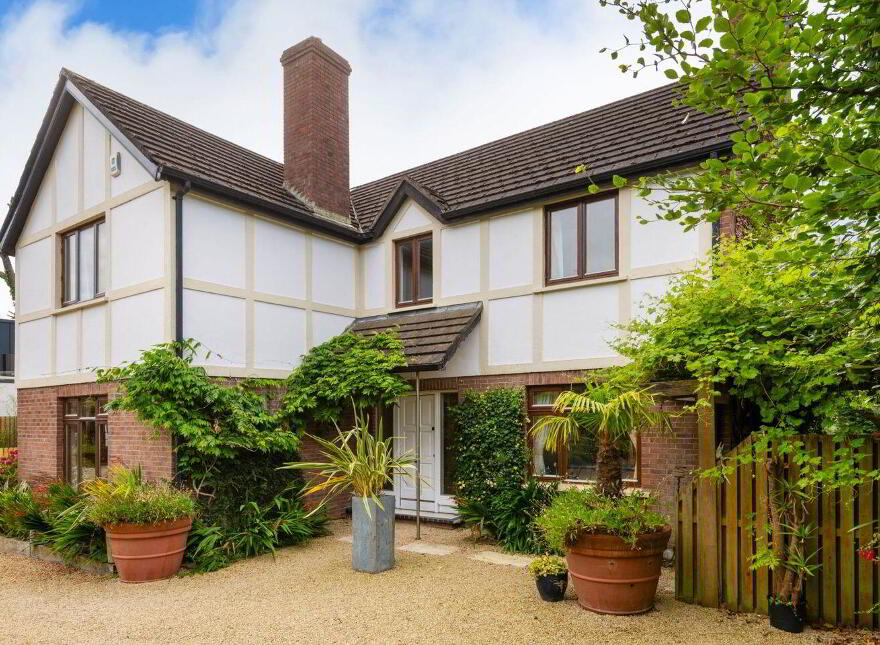 Holly Lodge, 1 Cenacle Grove, Killiney, A96RX93